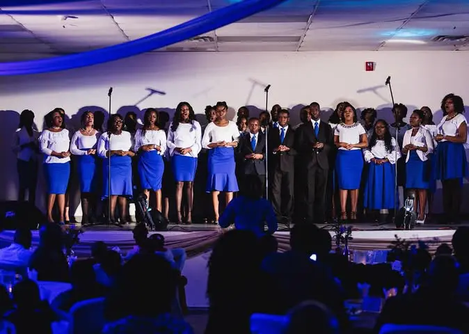 Choir in blue and white uniforms